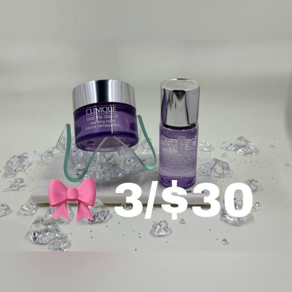 Clinique Other - 🎀 Take the Day Off Duo